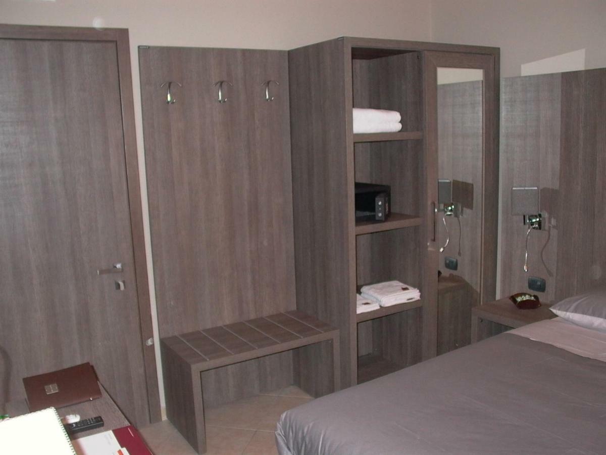 Bed and breakfast Napoli Com'Era Extérieur photo