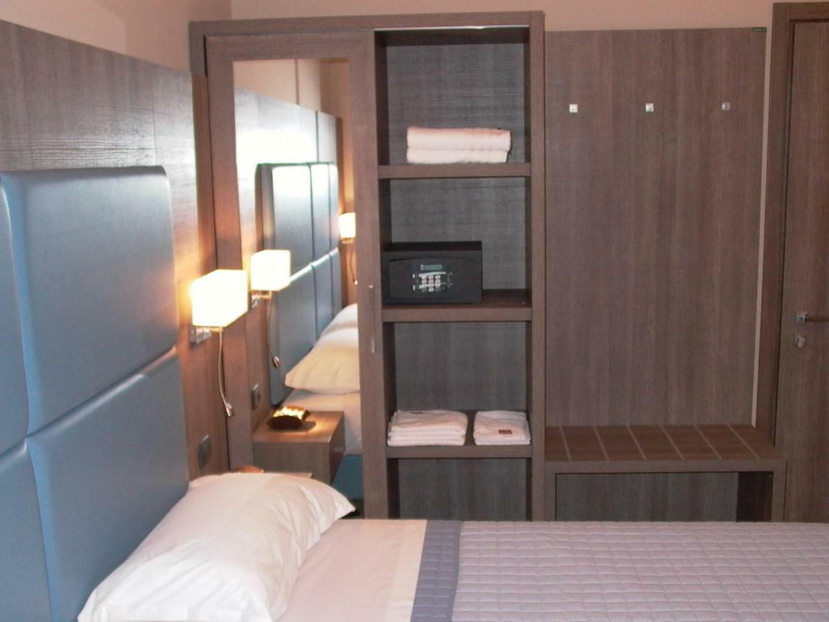 Bed and breakfast Napoli Com'Era Extérieur photo