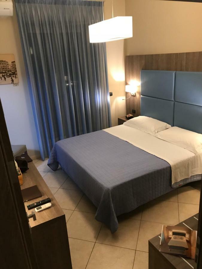 Bed and breakfast Napoli Com'Era Extérieur photo